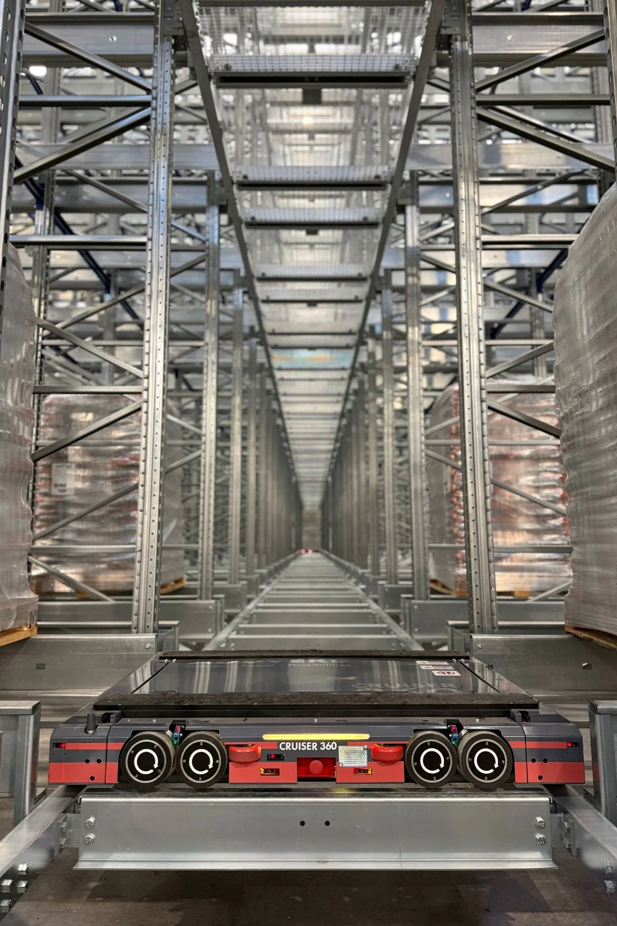 4-way-pallet-shuttle-for-storage-system