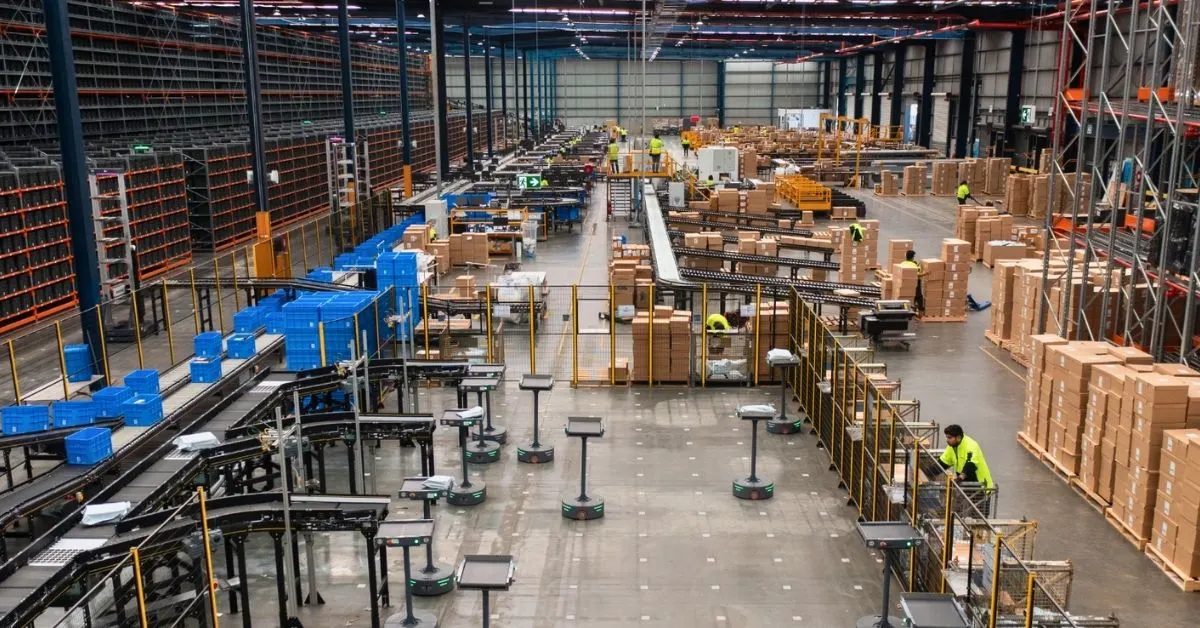 What Are The Different Types Of Warehouse Robots That Enhance ...