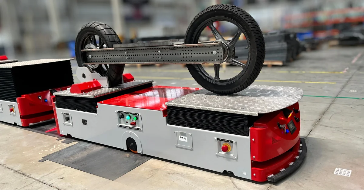 Assembly Line Robots (Dash) for Material handling by Addverb